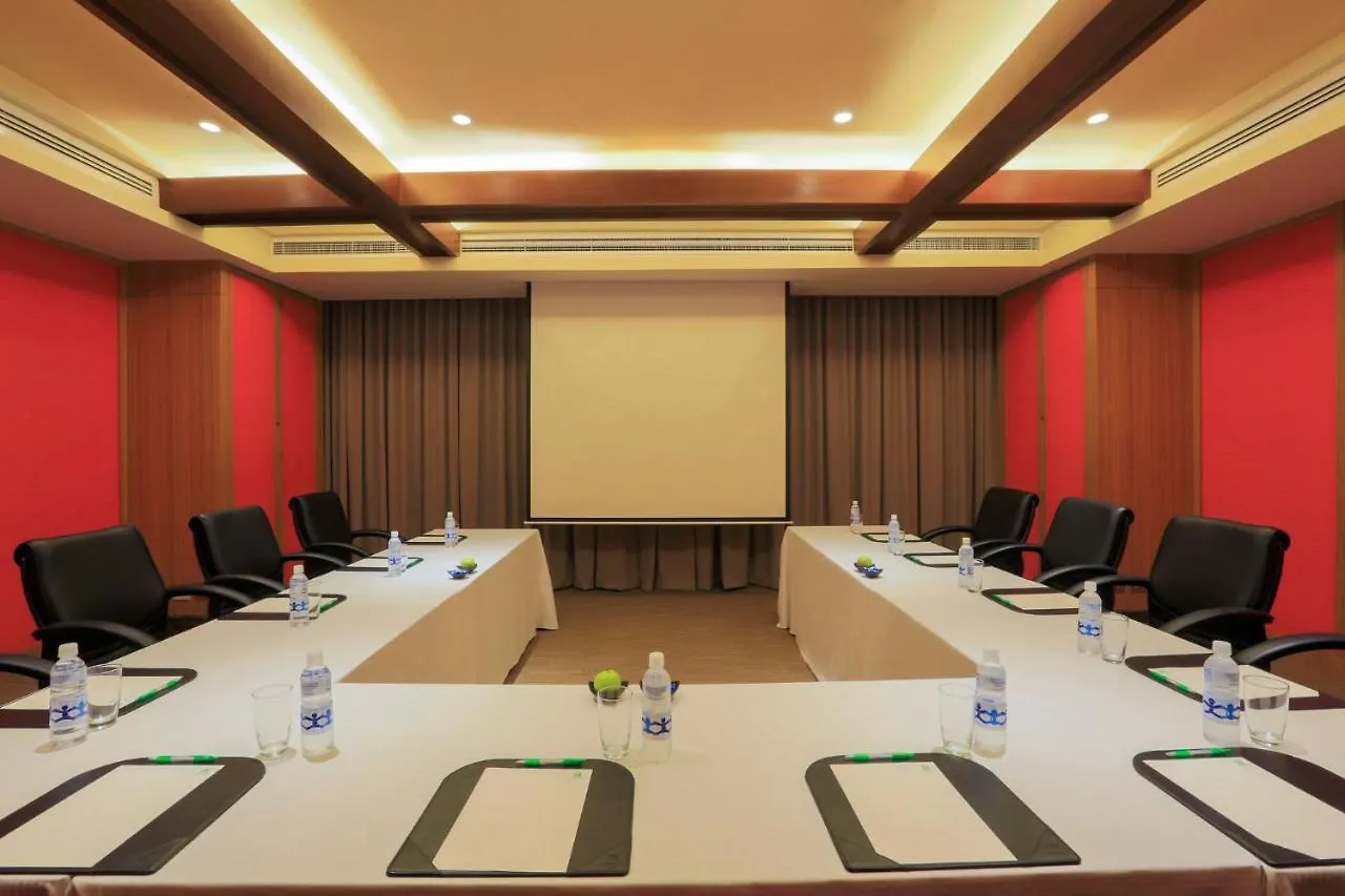 Holiday Inn & Suites Makati By Ihg Makati City 5*,  Philippines