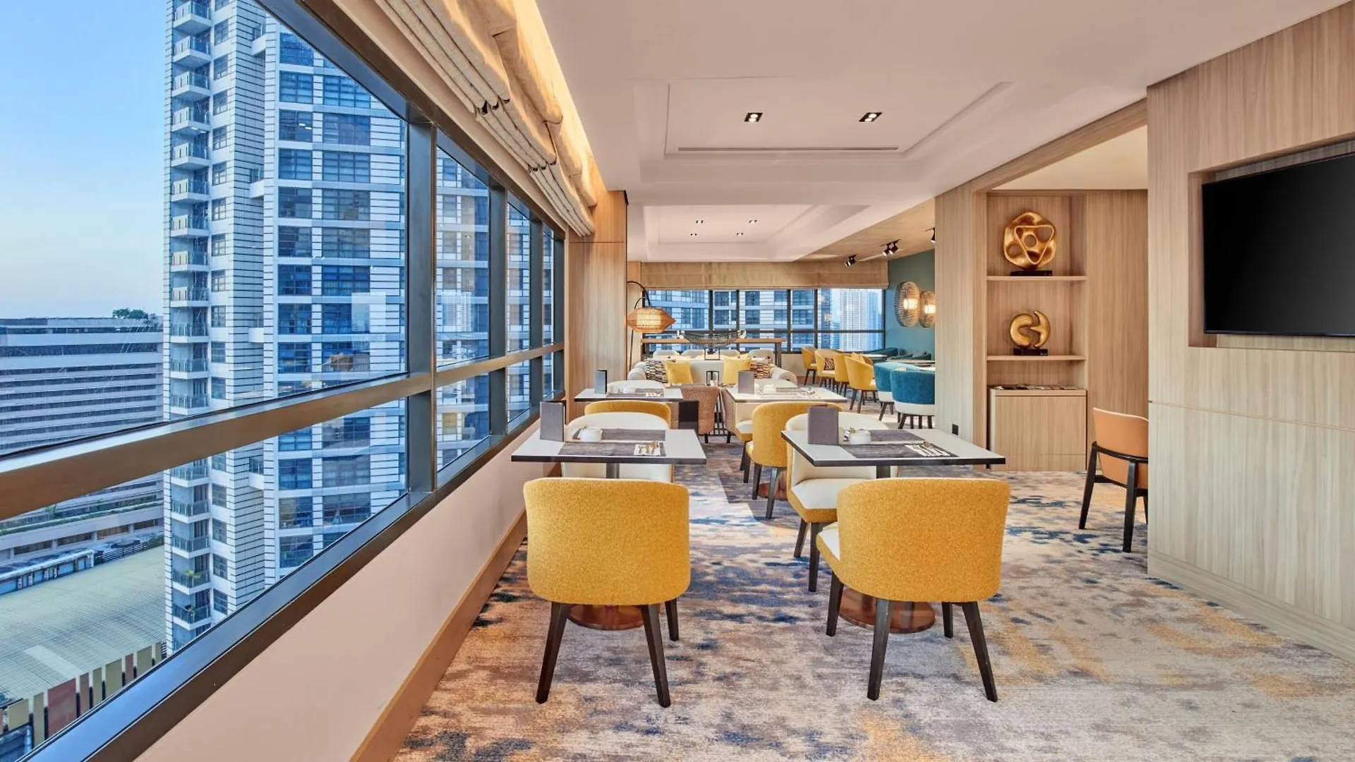 Hotel Holiday Inn & Suites Makati By Ihg Makati City