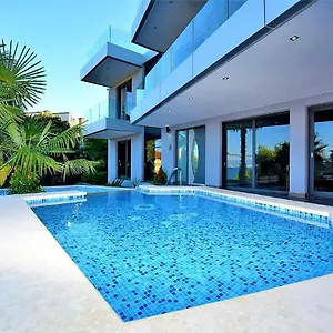 Apartment Marjanovic
