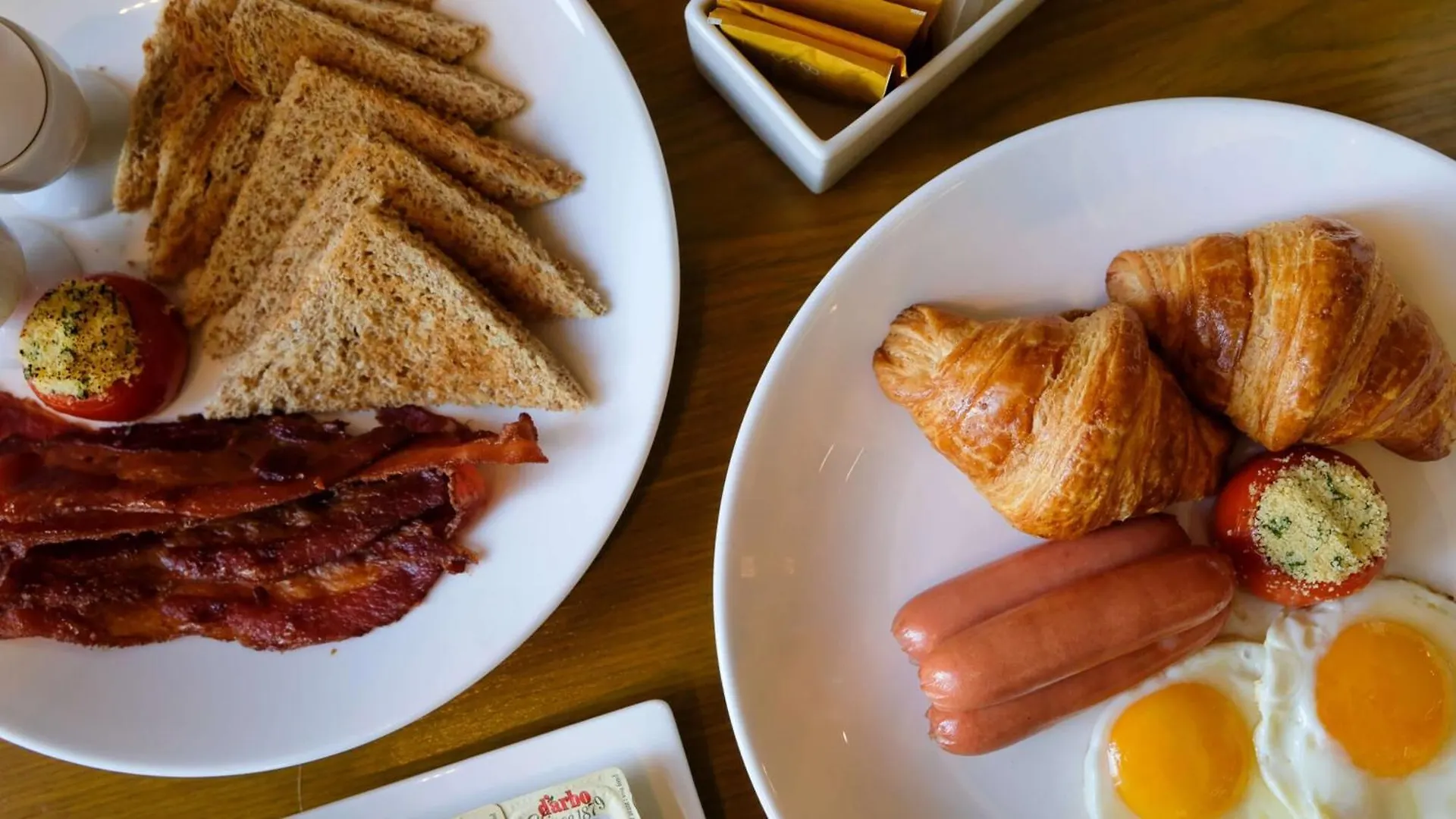 Hotel Holiday Inn & Suites Makati By Ihg Makati City
