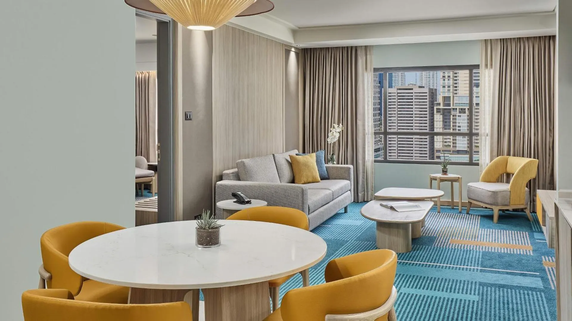 Holiday Inn & Suites Makati By Ihg Makati City Hotel